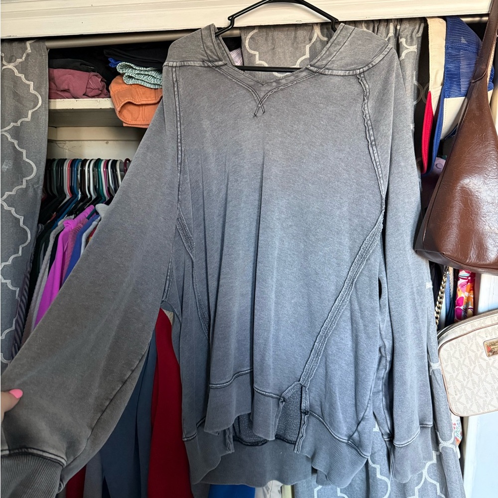 Women's Gray American Eagle Top